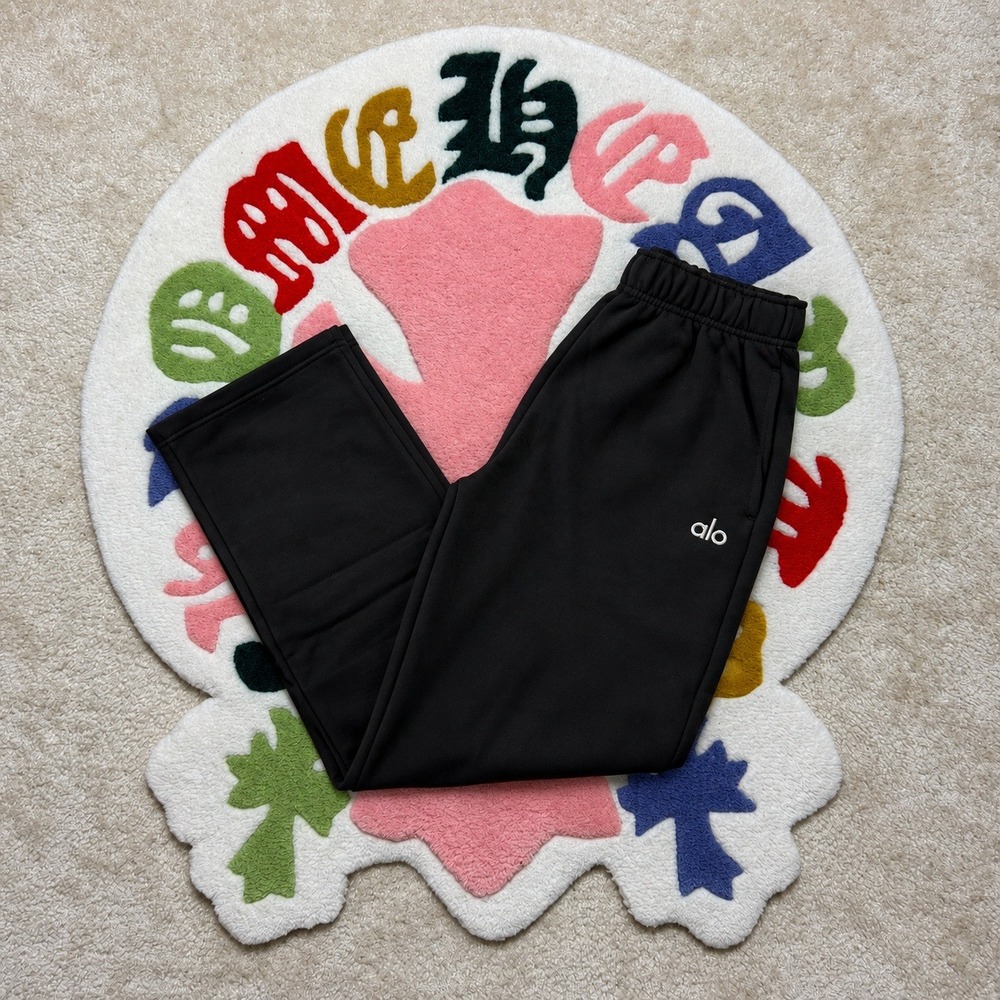 Alo Yoga Accolade 1/4 Zip Sweatshirt and Straight Leg Sweatpants Set Black M - Picture 6 of 6